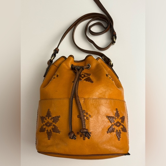 Patricia Nash Brindisi Distressed Brown and Tan Leather Drawstring Bag - Picture 2 of 13